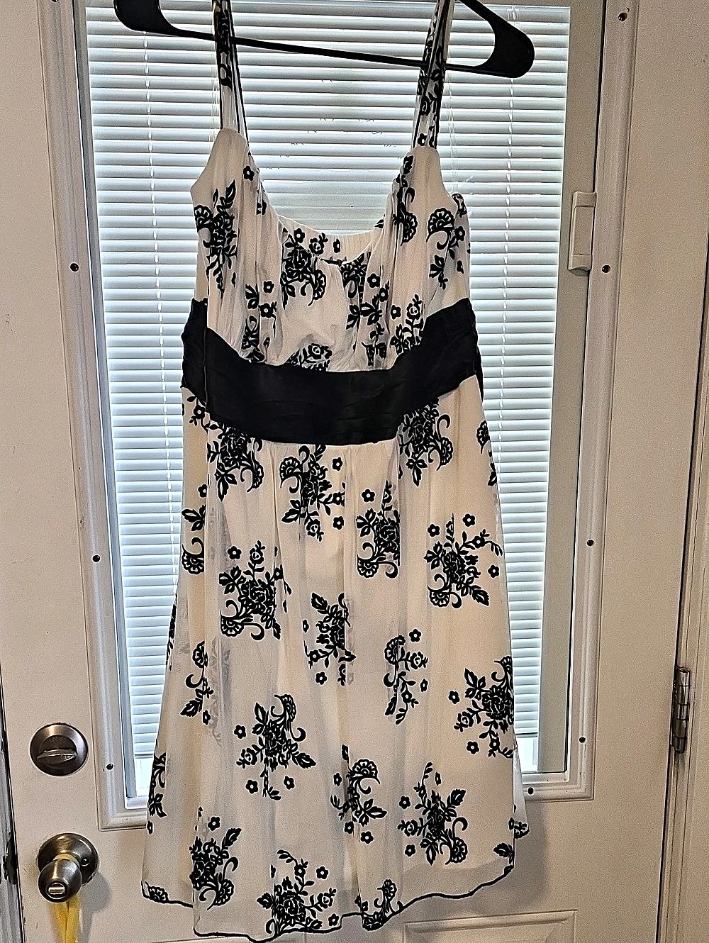 Trixxi Floral Mini Dress in White & Black Size 2X